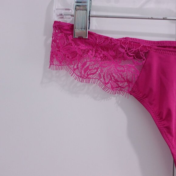 NEW b.tempt'd by Wacoal It's On Thong Underwear Pink Size S 972296 - Picture 3 of 5